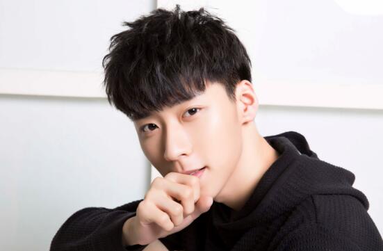 王博文为什么叫小白