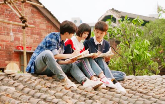 人不彪悍枉少年杨夕