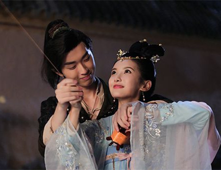 火王之破晓之战李盈喜欢谁