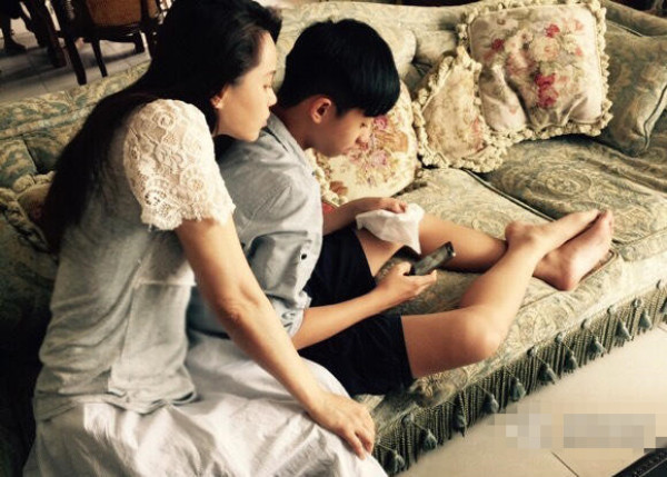 伊能静有几个儿子