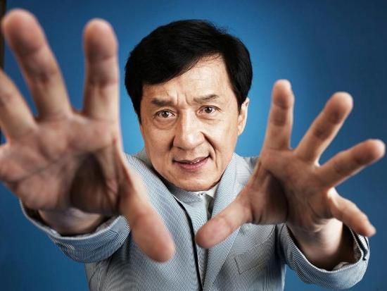 成龙沉迷游戏什么梗