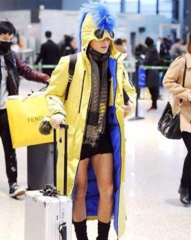 陈志朋穿恨天高登台