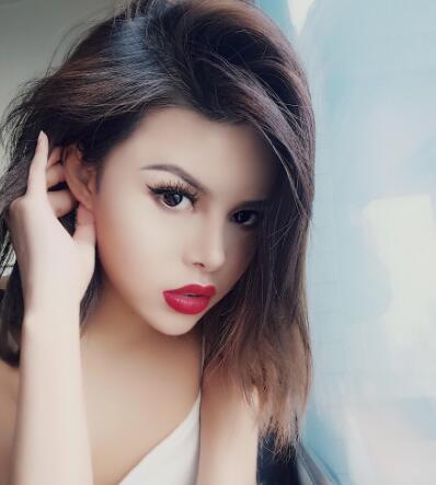 刘至佳是混血吗