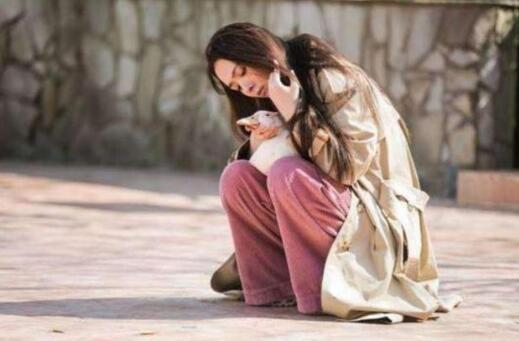 郭碧婷抱鸭子在哪一期