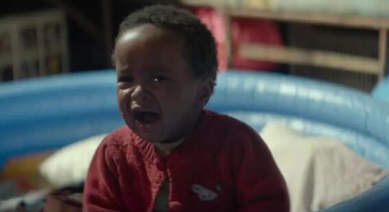 何以为家黑人小孩结局