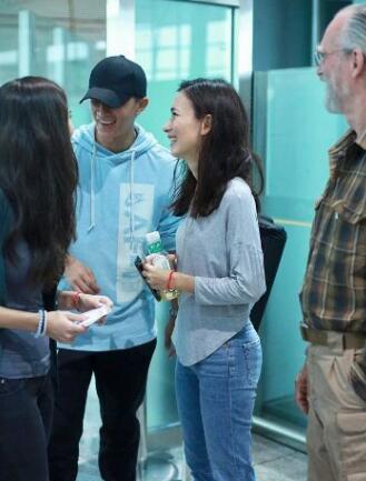 卢靖姗父亲哪个国家