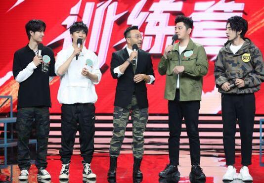 高天鹤是天天向上主持人吗