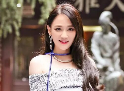 陈乔恩出道的第一部作品