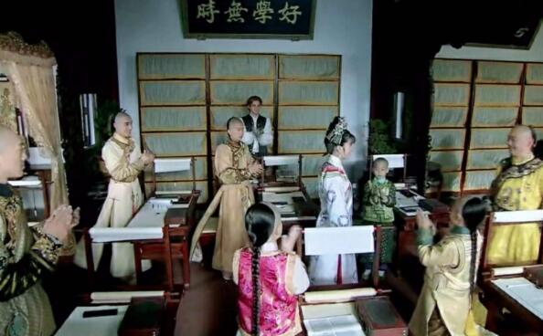 小燕子进学堂是哪一集