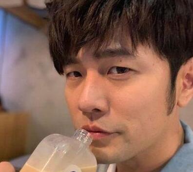 为什么周杰伦叫奶茶伦