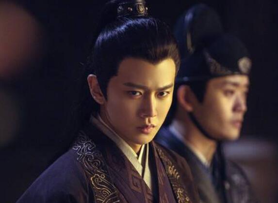 任嘉伦为什么叫任国超