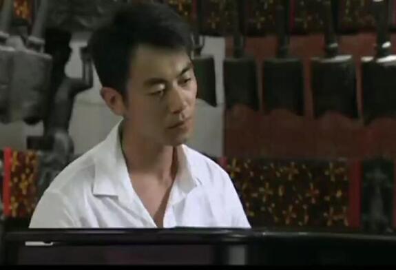 正阳门下悲伤钢琴曲是什么歌