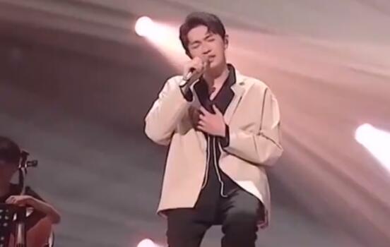 我是唱作人颜人中是哪一期