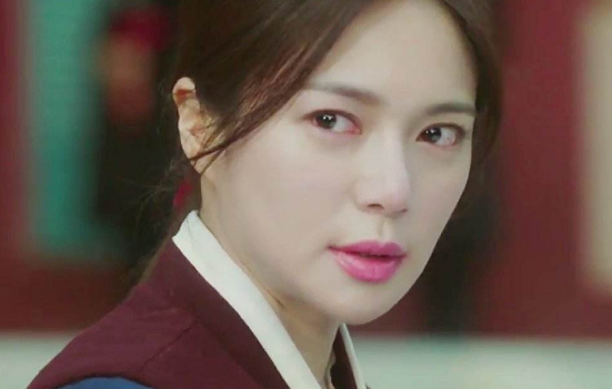 皇后的品格结局和谁在一起