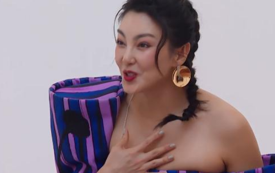乘风破浪的姐姐们x牌什么意思