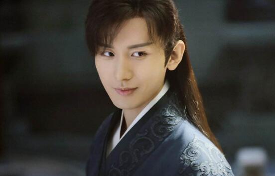 琉璃美人煞司凤是妖吗