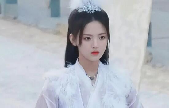 且听凤鸣改编什么小说