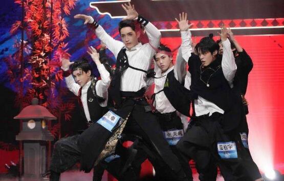 少年之名第三次公演是哪一期