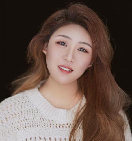 你骄傲的飞远是什么歌