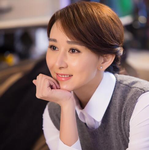 胡静什么时候结婚