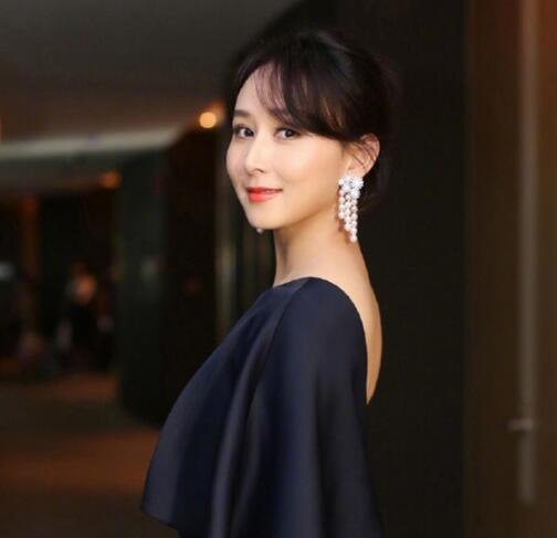 胡静什么时候结婚