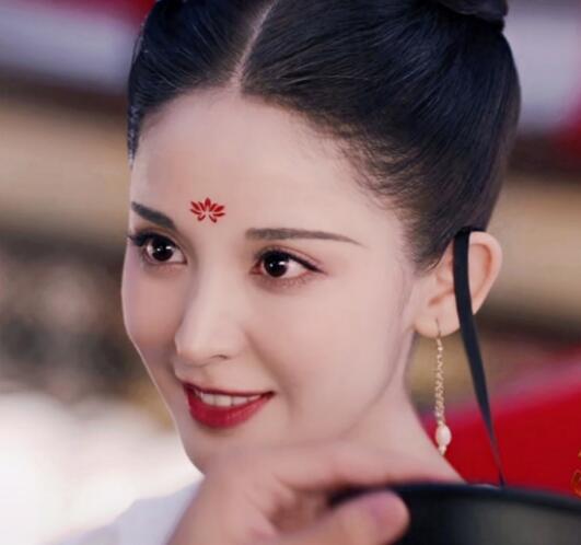 风起霓裳库狄琉璃的性格怎样