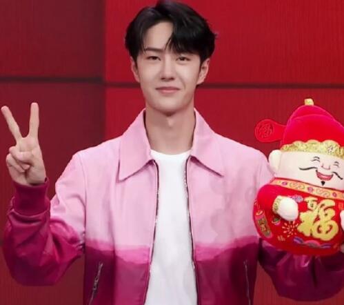 2021年央视春晚王一博什么时候出场