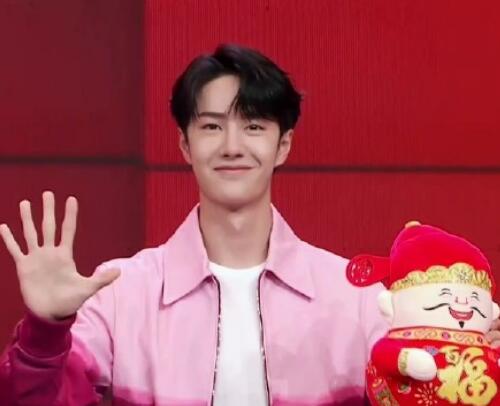 2021年央视春晚王一博什么时候出场