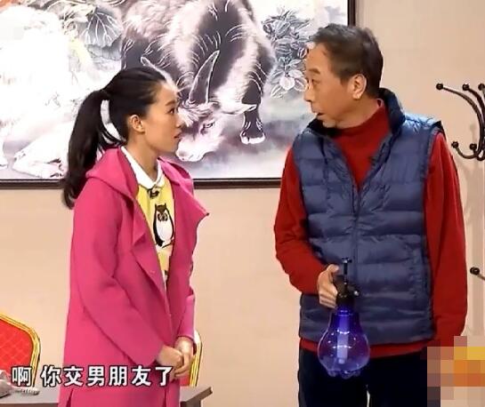 张小斐和冯巩什么关系