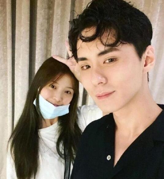 卓文萱许少瑜相差几岁官宣恋情有结婚生孩子的打算
