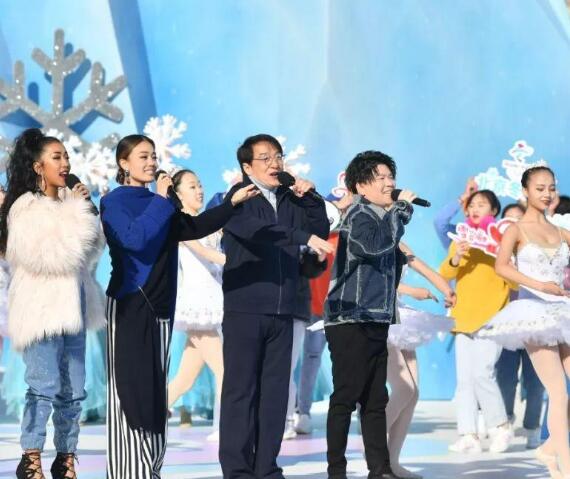 央视春晚燃烧的雪花演唱者都有谁