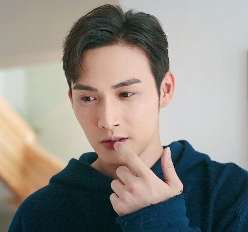 司藤中秦放真实身份