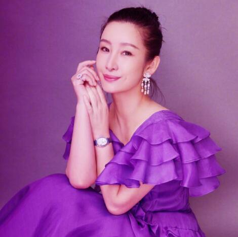 秦海璐为什么割双眼皮