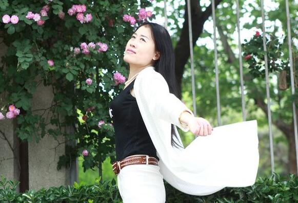 我一直以为爱你最珍贵是什么歌名