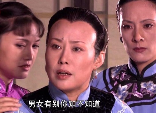 真事改编的电视剧,百草厅的原型是同仁堂,而二奶奶白文氏原型是许叶芬