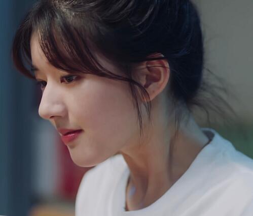 一不小心捡到爱安心是谁的女儿