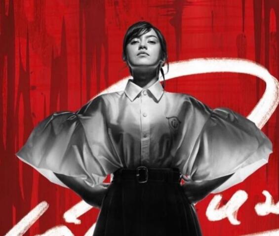 《禁忌女孩》尤里要报仇是因为她曾经是贫困人家的女儿,被其他富裕