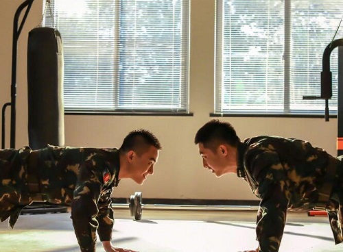 爱上特种兵罗亮还活着吗