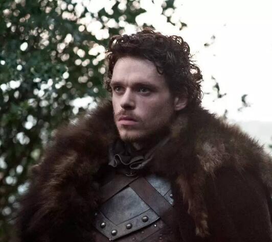 权力的游戏中死后被缝狼头的人是谁