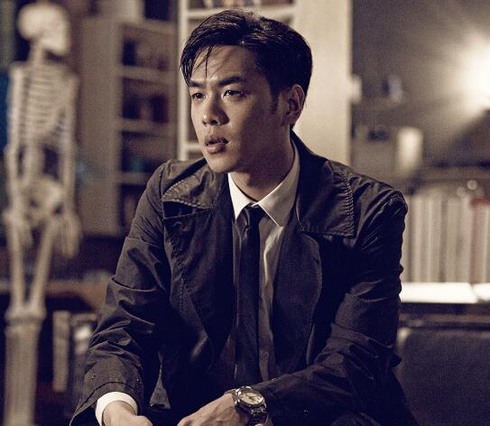 法医秦明秦明坐牢怎么回事