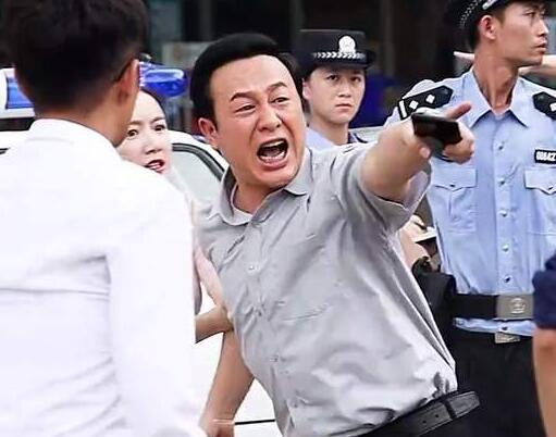 扫黑曹县长是好人吗