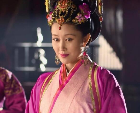 为什么郑袖叫南后不叫王后