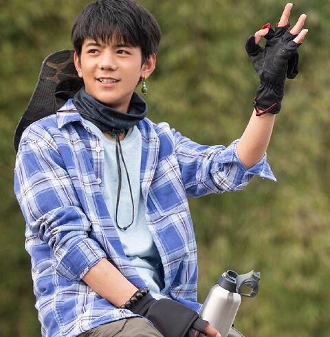 一路前行丁真珍珠演谁