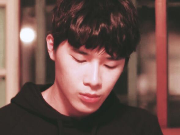 俗女养成记陈嘉明是亲生的吗