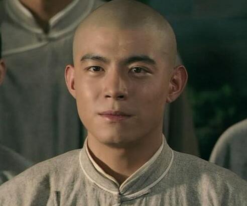 十月围城李重光结局