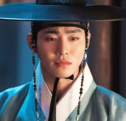 韩剧红天机男主身份