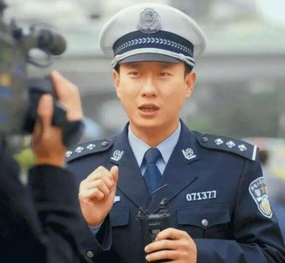 谭警官为什么不主持了