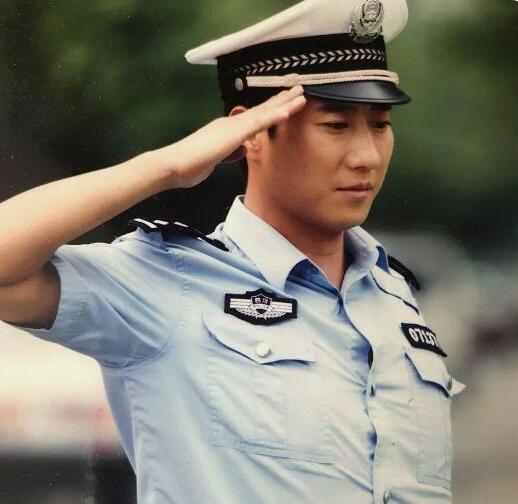 谭警官为什么不主持了