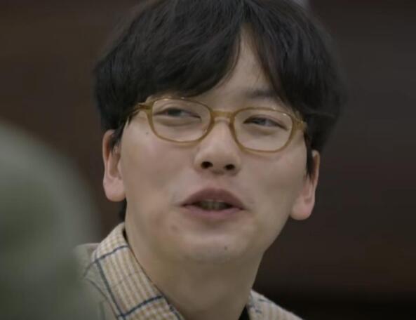 《请回答1988》娃娃鱼最后开了一家饭店,而且他有很多非常有新意的