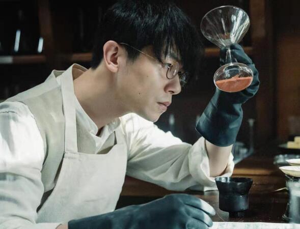 人生若如初见俞天白身份